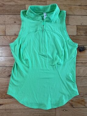 Lululemon Front Zip Mock-Neck Tennis Tank Top in Scream Green Light, Size 2